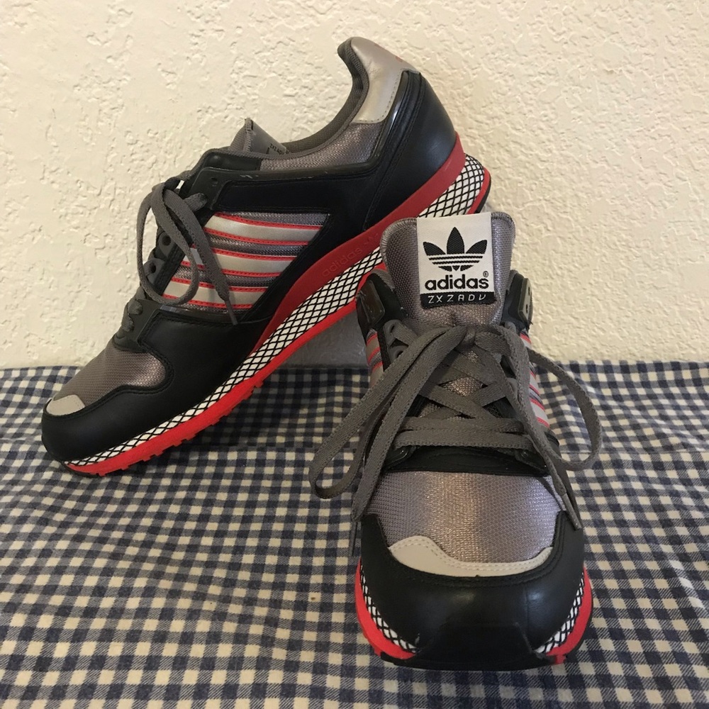 🔥 ADIDAS Amazing Sneaker 🔥 - Picture 2 of 8
